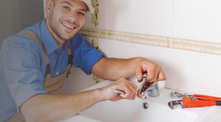 Professional clogged drains services in Closplint, KY